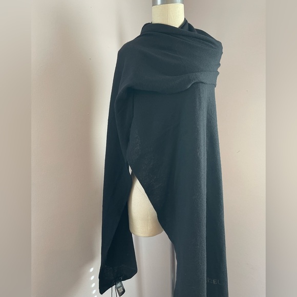 Zara x Steven Meisel 100% Cashmere Scarf - Picture 9 of 14